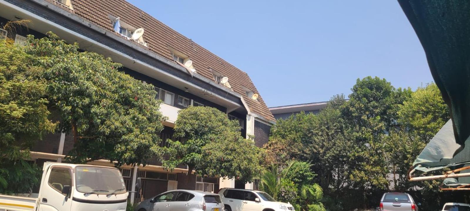 Lolo'S 1Bed Apt-Best Location-2Balconies Harare Ngoại thất bức ảnh