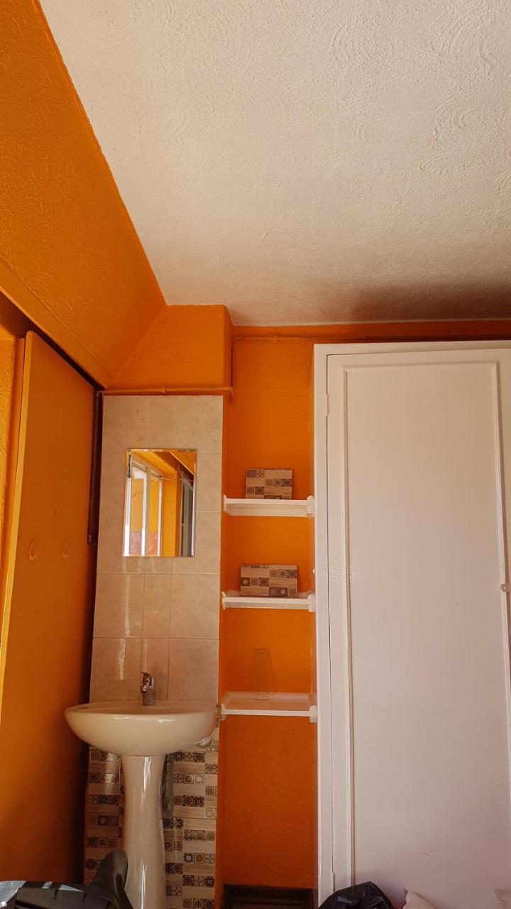 Lolo'S 1Bed Apt-Best Location-2Balconies Harare Ngoại thất bức ảnh