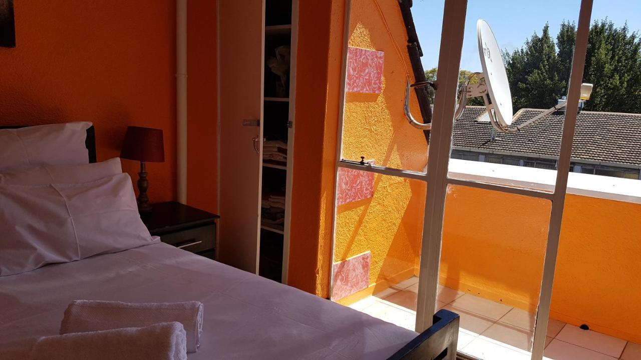 Lolo'S 1Bed Apt-Best Location-2Balconies Harare Ngoại thất bức ảnh