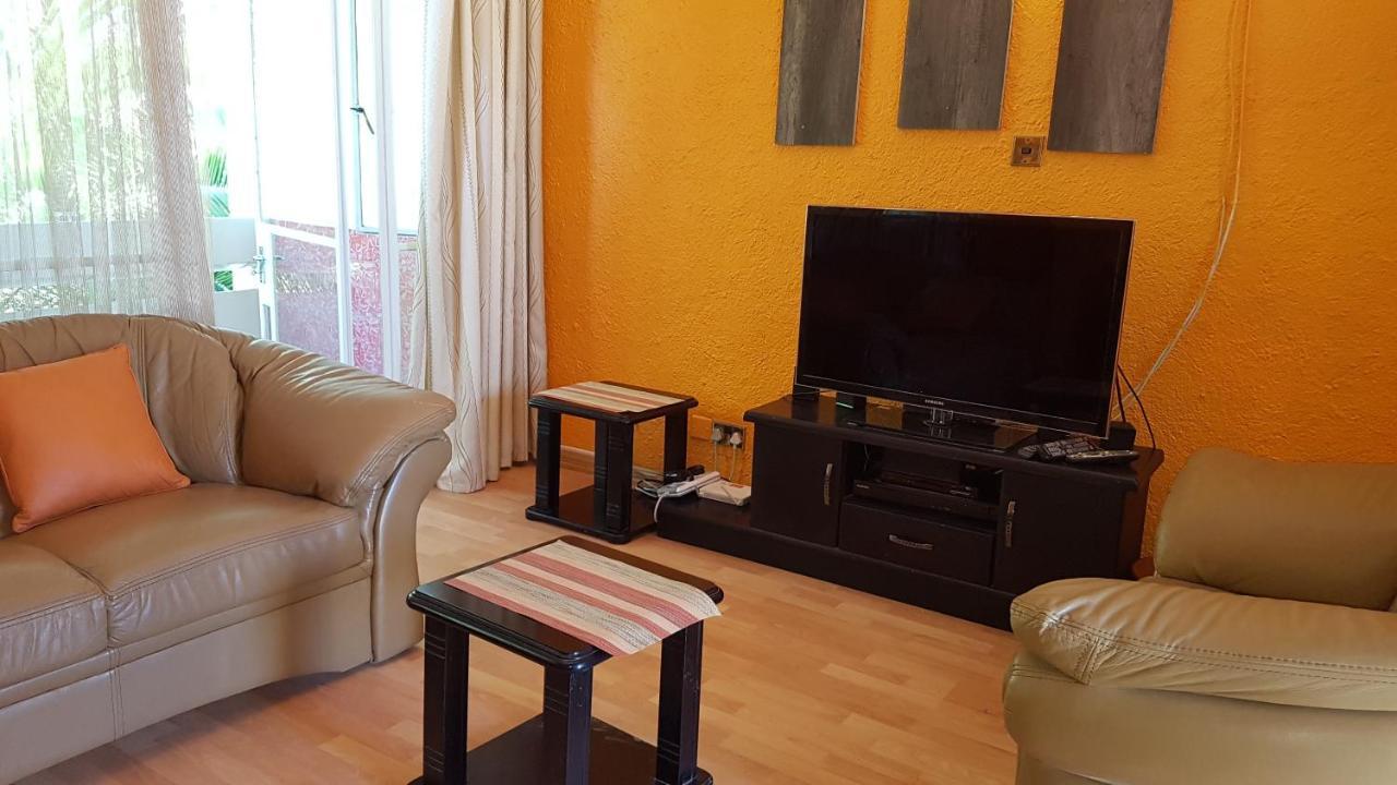 Lolo'S 1Bed Apt-Best Location-2Balconies Harare Ngoại thất bức ảnh