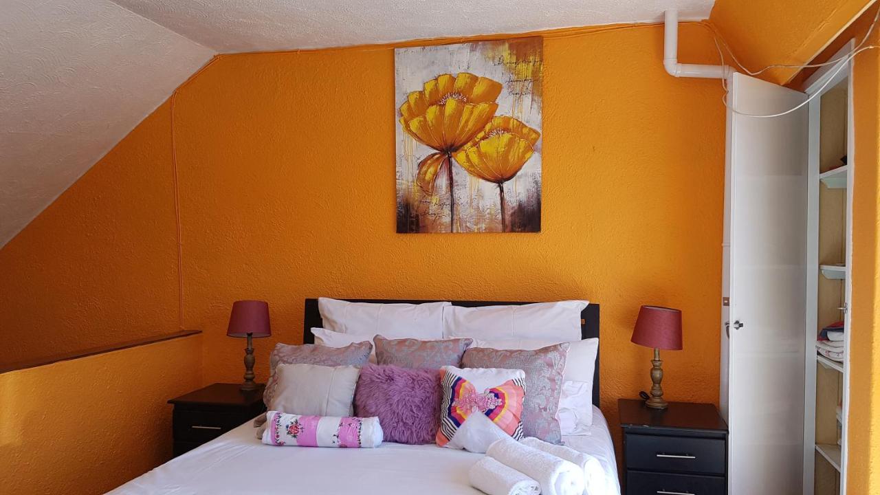 Lolo'S 1Bed Apt-Best Location-2Balconies Harare Ngoại thất bức ảnh