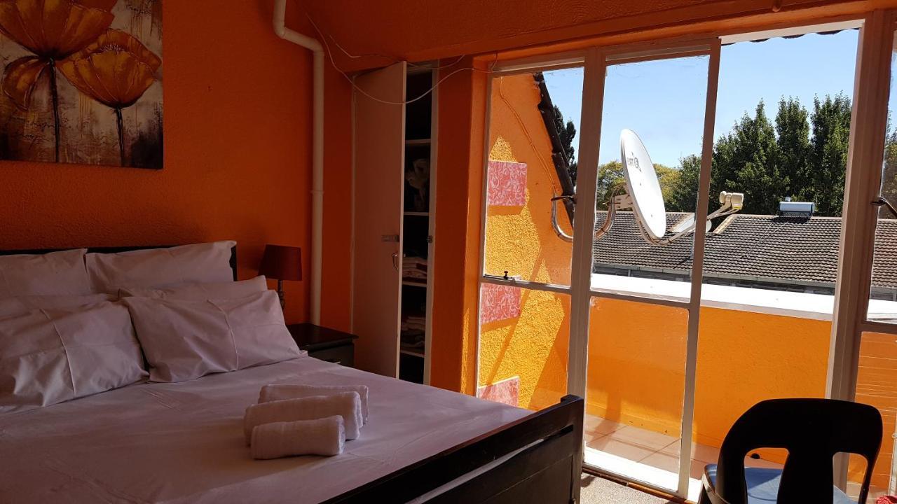 Lolo'S 1Bed Apt-Best Location-2Balconies Harare Ngoại thất bức ảnh